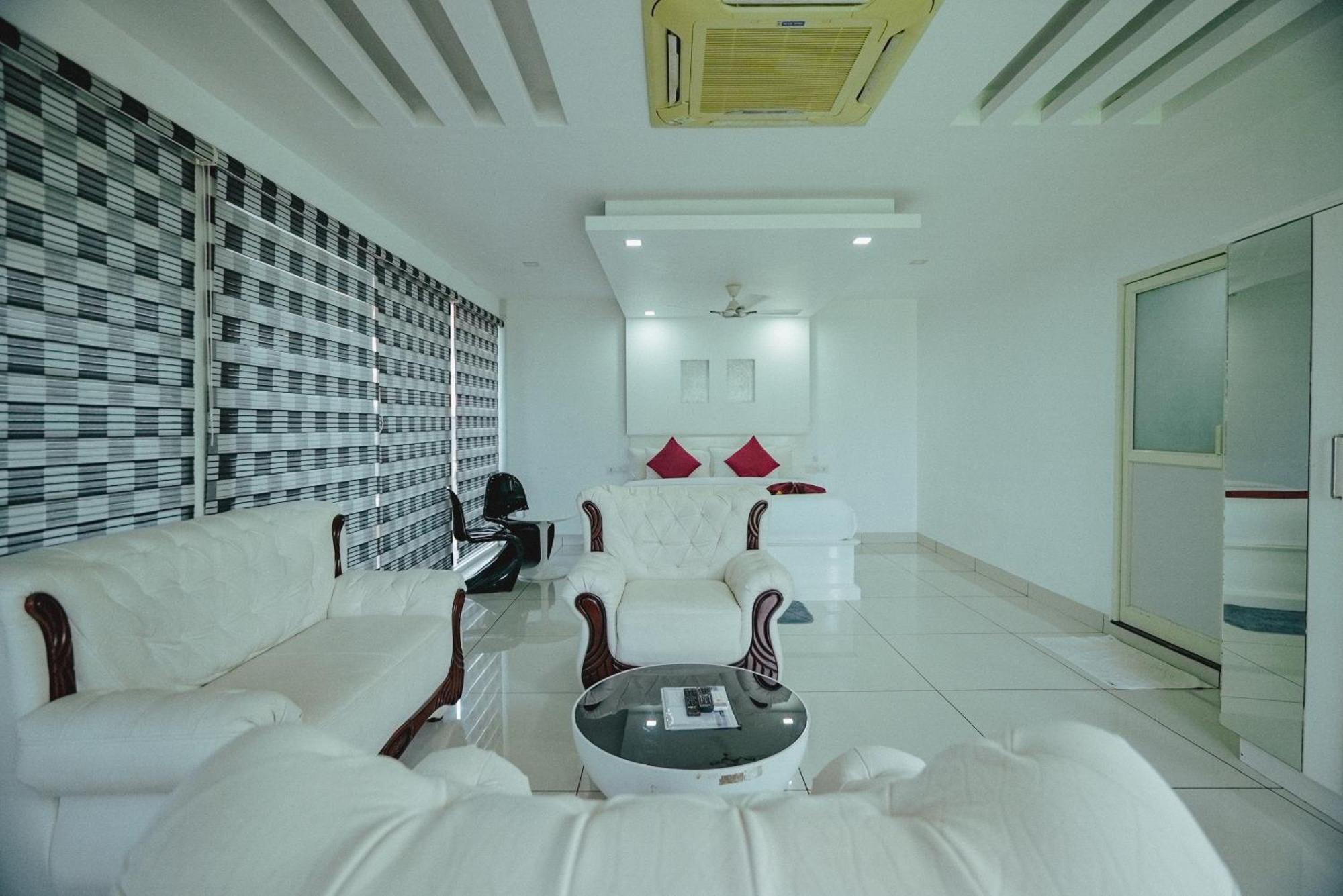 ורקלה Clafouti Beach Resort - A Seafacing Resort מראה חיצוני תמונה